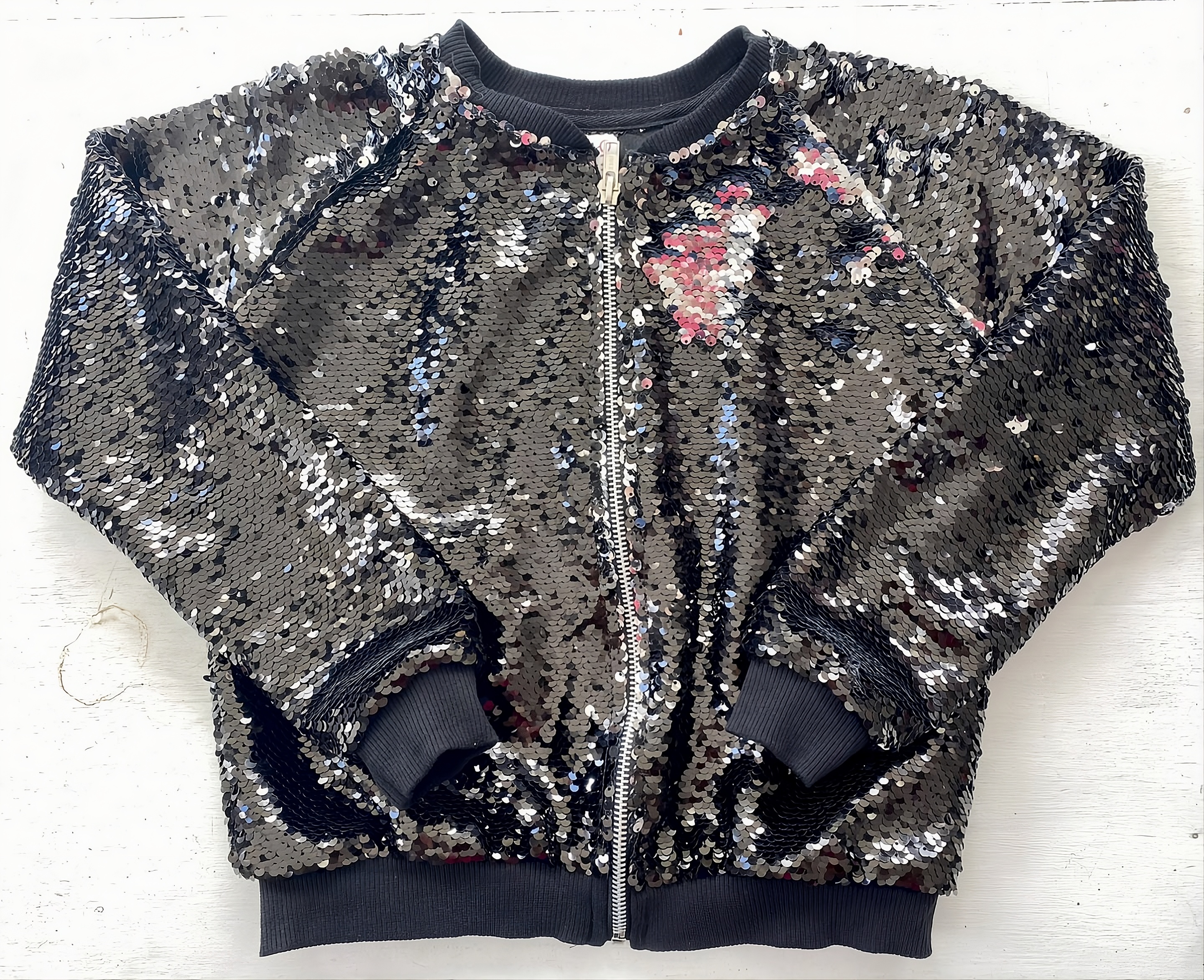 Chaqueta Negra Brillante